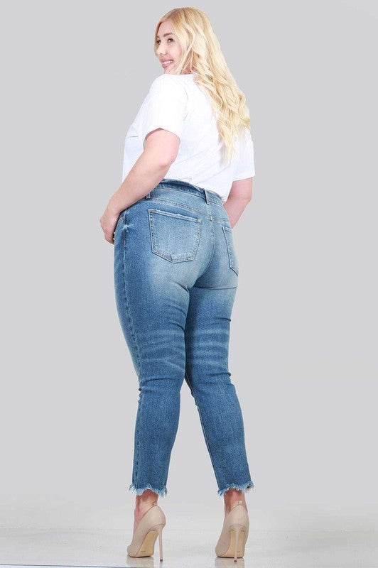 PLUS SIZE RELAXED SKINNY JEANS