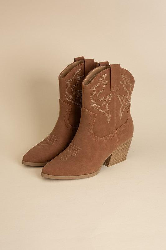 BLAZING-S WESTERN BOOTS - Crazy Like a Daisy Boutique