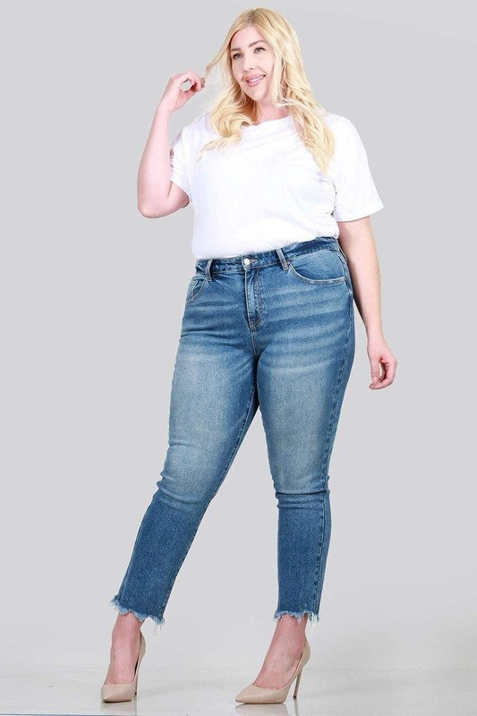 PLUS SIZE RELAXED SKINNY JEANS
