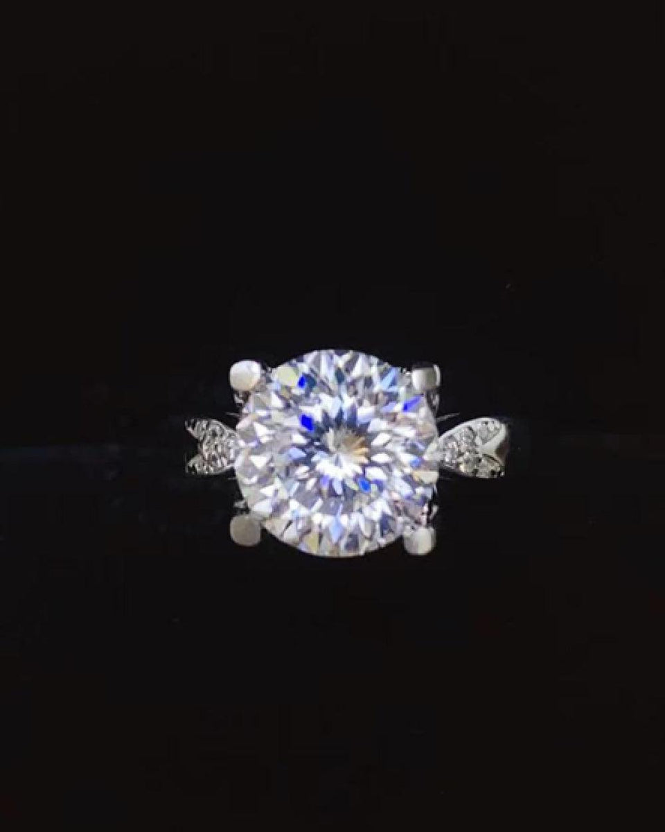 2 Carat Moissanite 925 Sterling Silver Ring - Crazy Like a Daisy Boutique